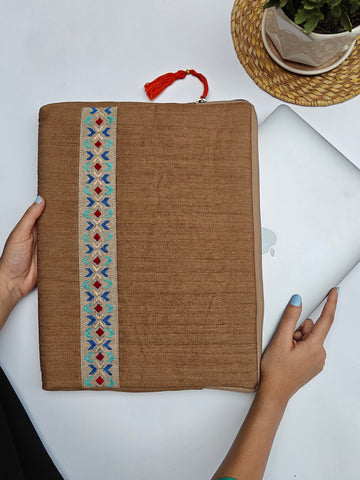 Horizontal Laptop Sleeve – Flowing Lines