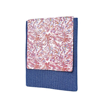 The Wildflower Flap Sleeve – Soft Florals, Strong Hold