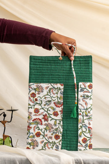 Garden Green Pencil & Brush Roll