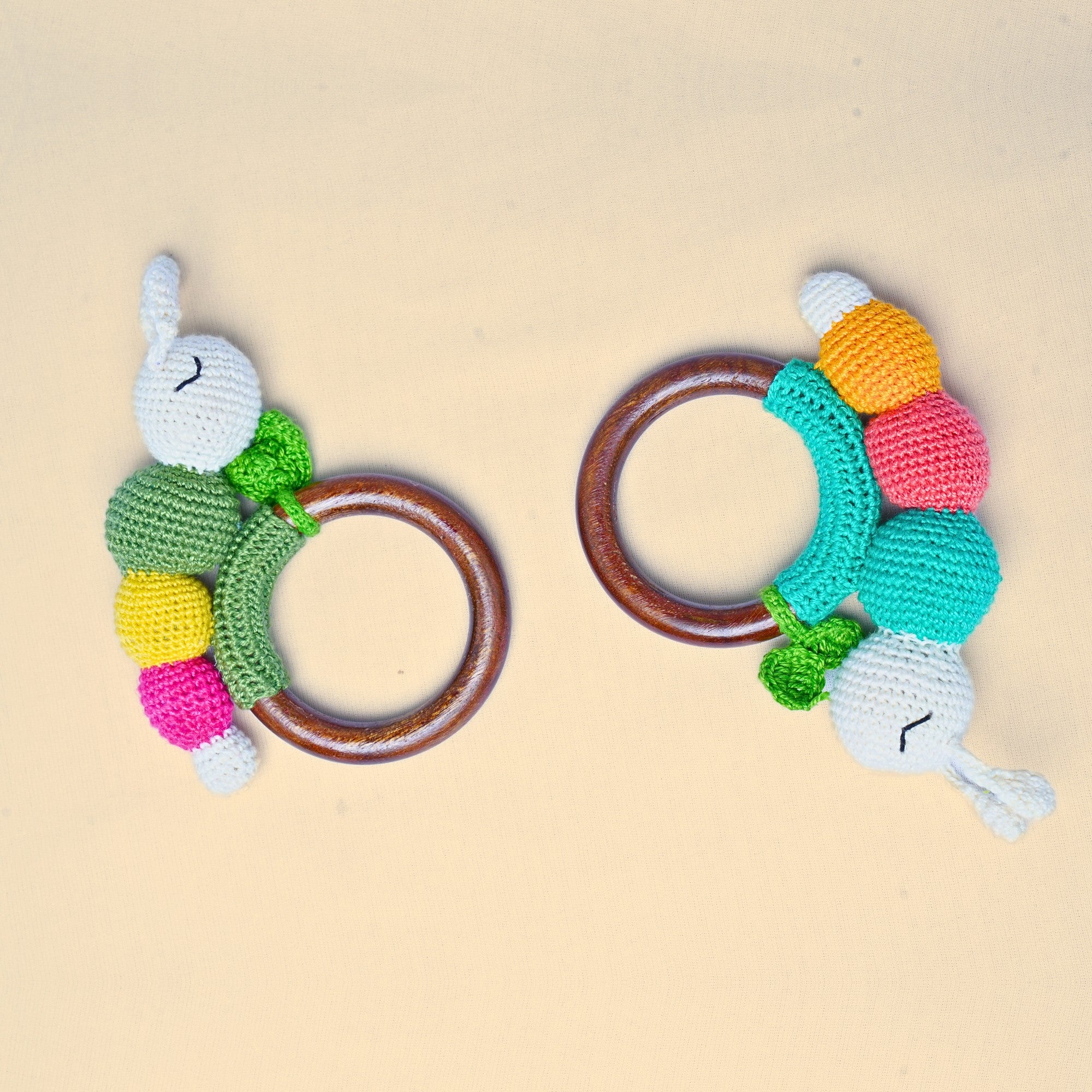 SnuggleCrawl – The Caterpillar Rattle