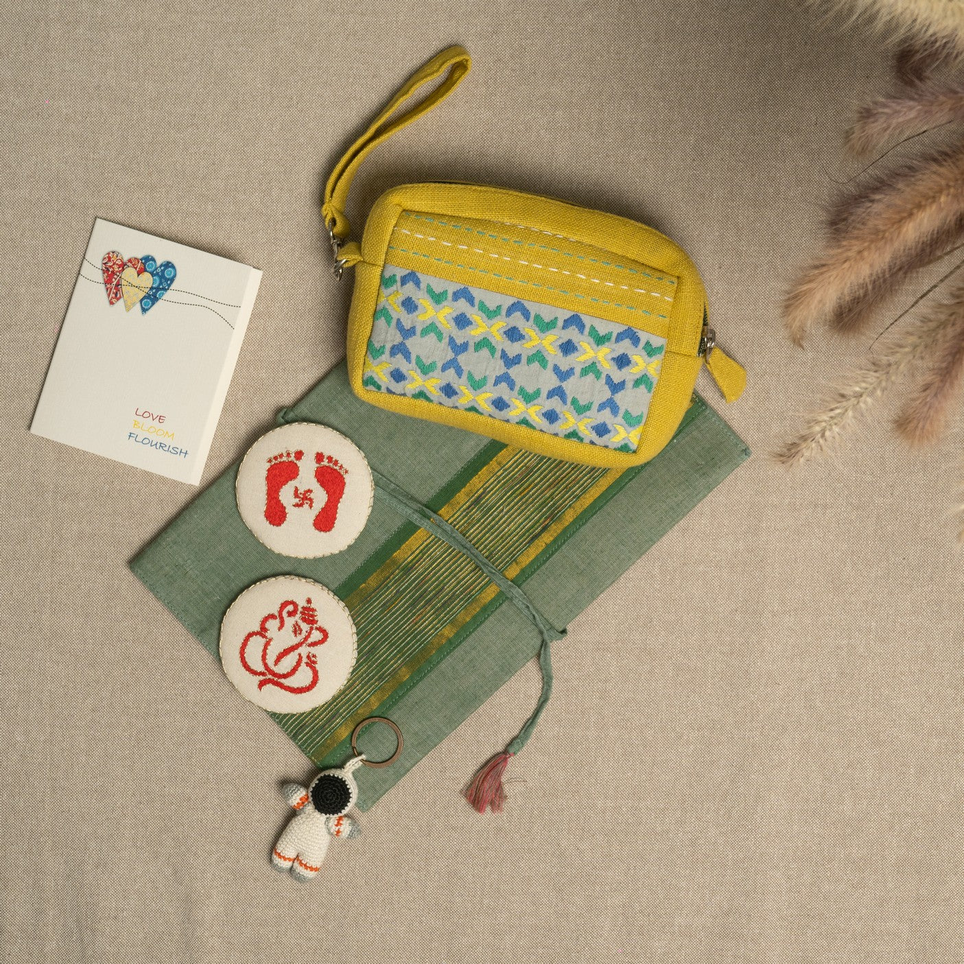 The Tidy Tech Gift Bundle