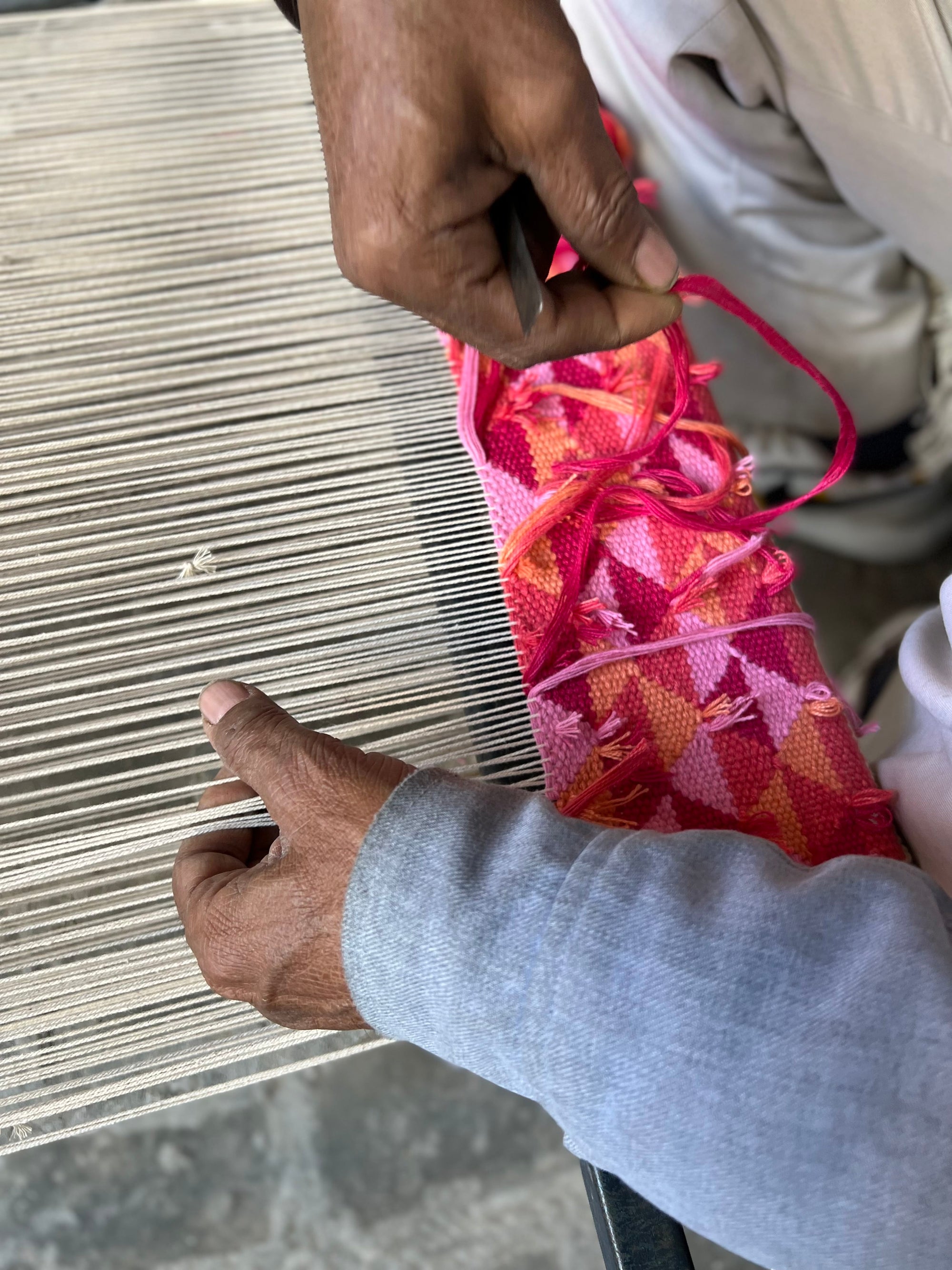 Dari Weaving