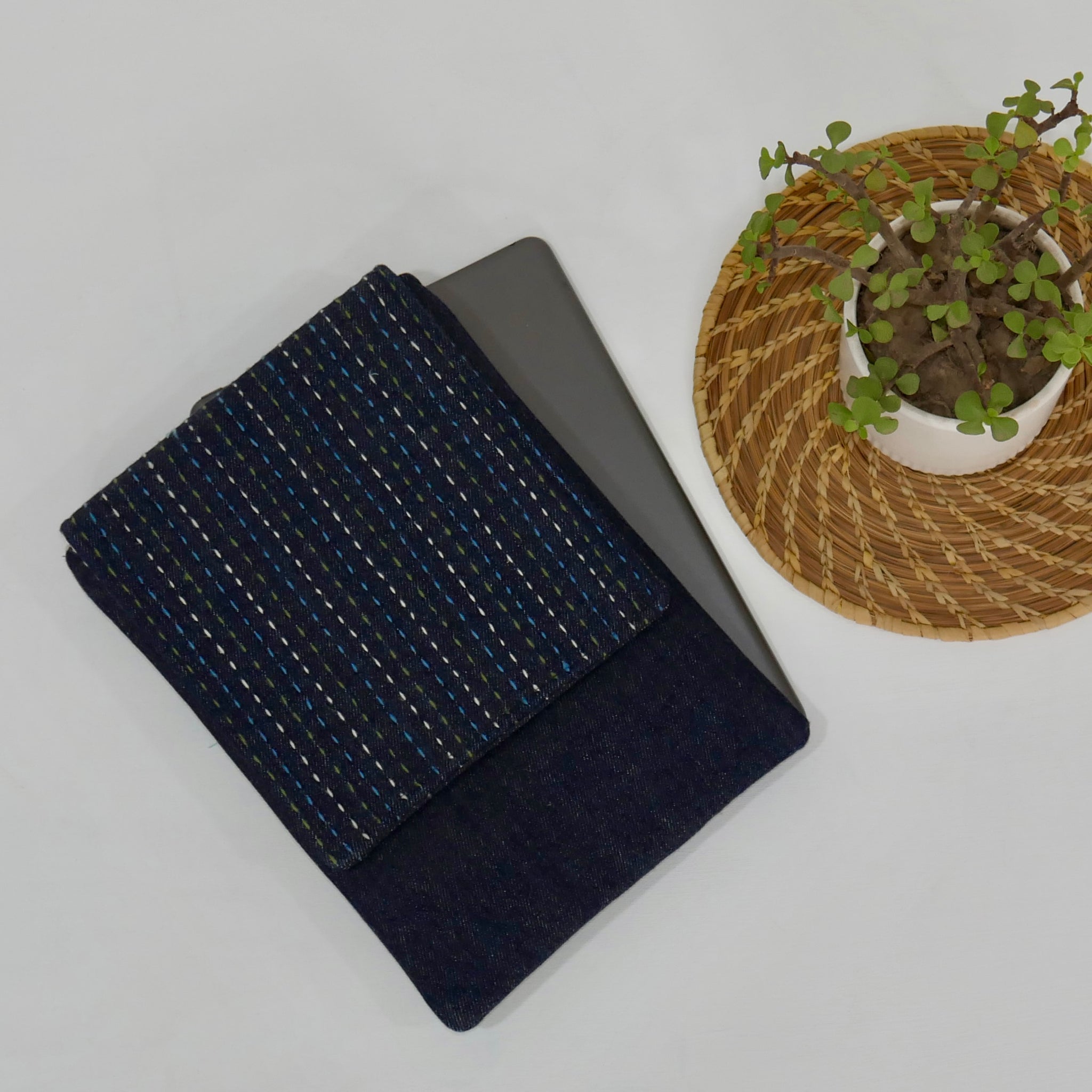 Threadscape iPad Sleeve – Blue Denim