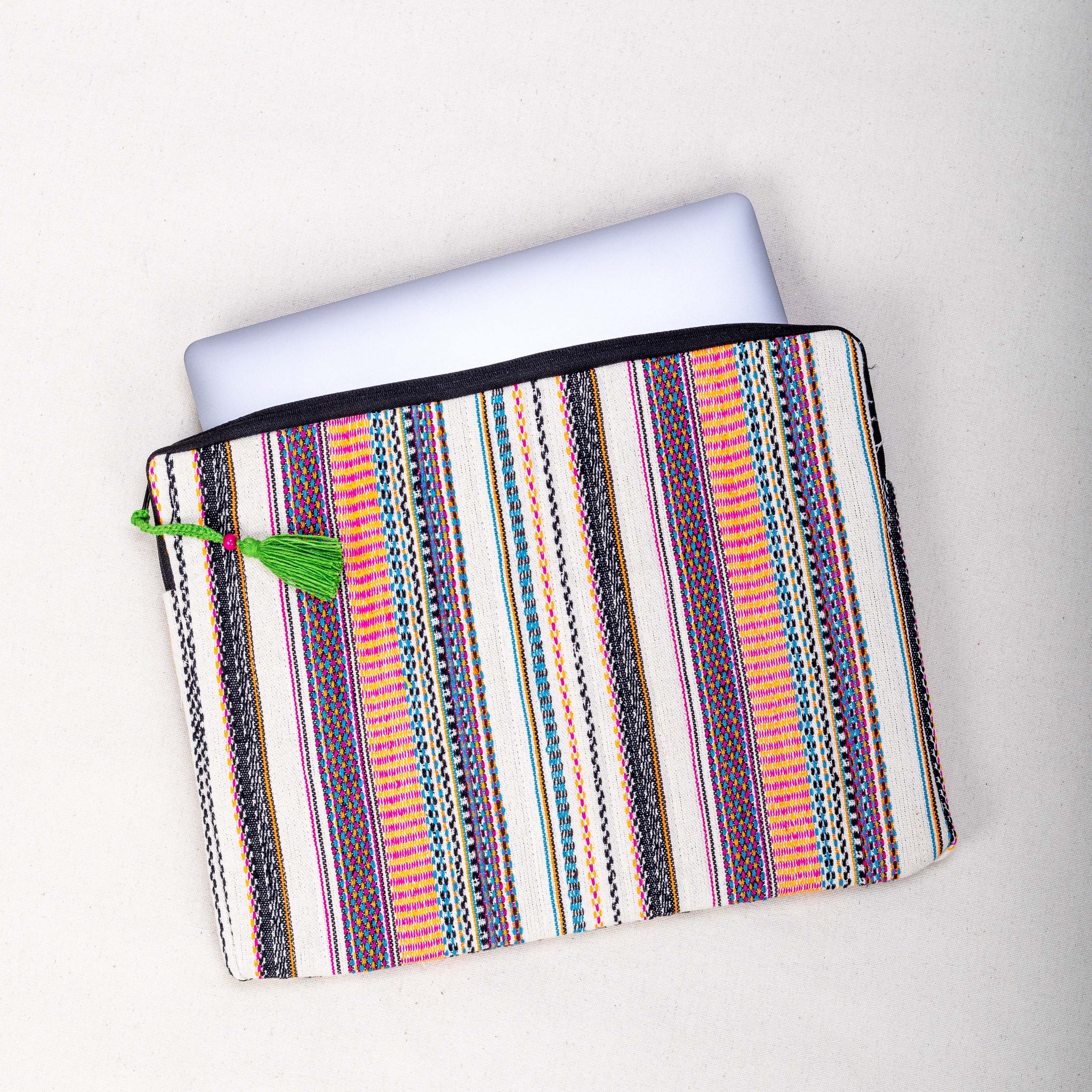 Horizontal Laptop Sleeve - Dari Black Lines