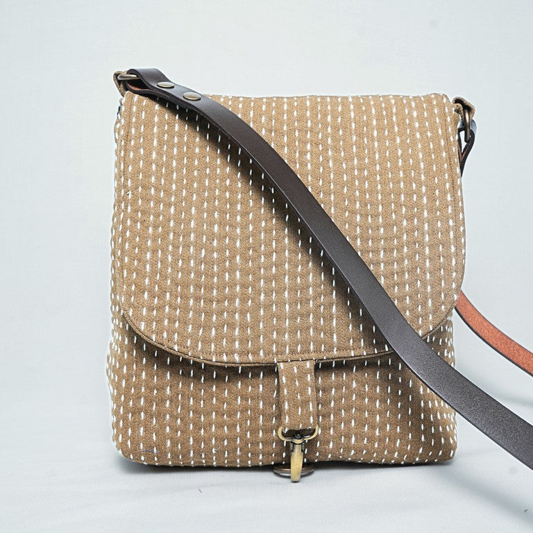 Liza Sling Bag – Earthline Edit