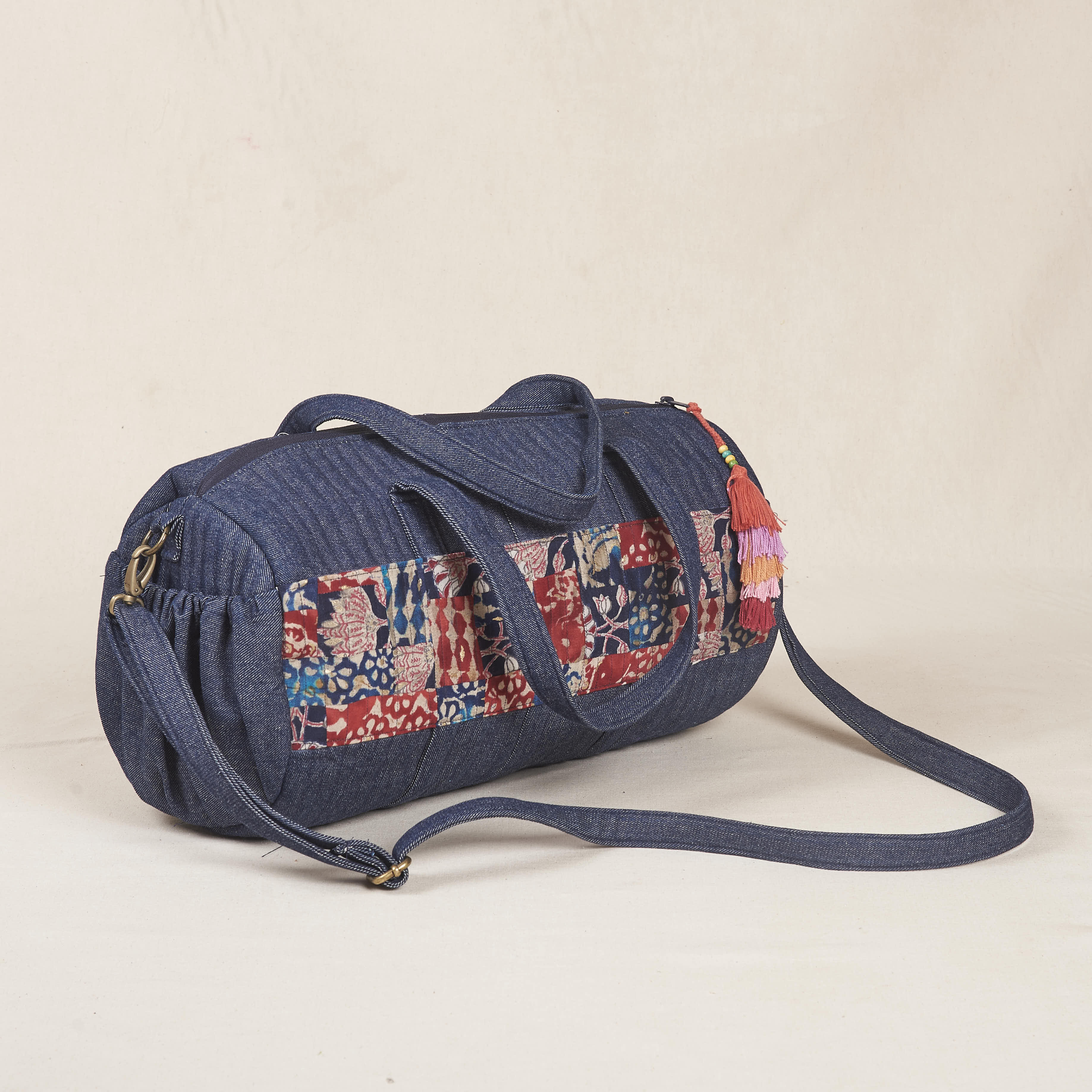Denim Duffle Bag Patchwork Denim Duffle Denim Purse | Etsy | Denim purse,  Diy duffle bag, Bags